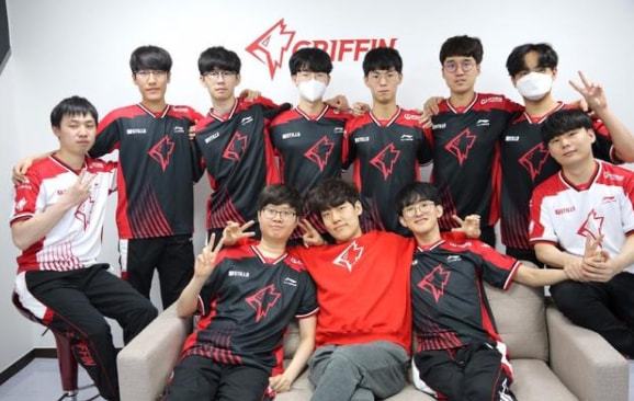 的游泳姿态 的游泳姿态