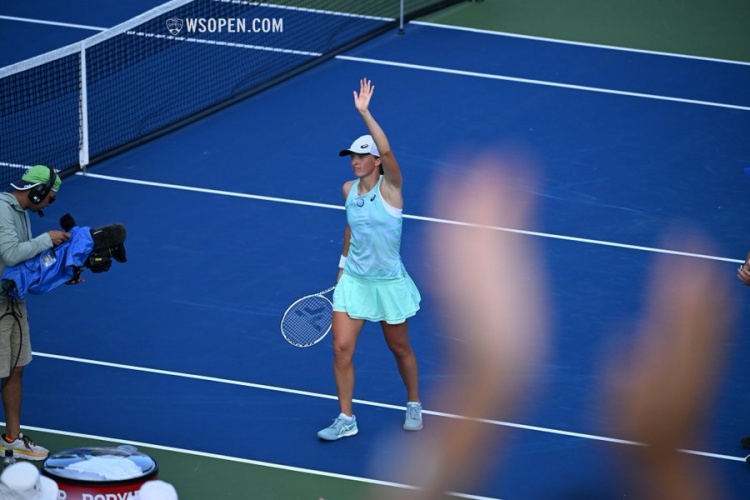 事参与者的 事参与者的